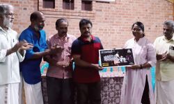 കുഴിക്കാട്ടുശ്ശേരി ഗ്രാമിക നാടകരാവിന്റെ ബ്രോഷര് പ്രകാശനം ചെയ്തു കുഴിക്കാട്ടുശ്ശേരി ഗ്രാമിക നാടകരാവിന്റെ ബ്രോഷര് പ്രകാശനം ചെയ്തു