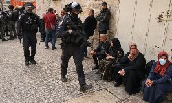 ആക്രമണം തുടര്‍ക്കഥയാക്കി ഇസ്രായേല്‍; അല്‍ അഖ്‌സ മസ്ജിദില്‍ ഇന്നും സൈന്യം അഴിഞ്ഞാടി