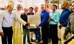 പ്രവാസജീവിതം അവസാനിപ്പിക്കുന്ന ഹസൈനാര്ക്ക് ഇന്റര്നാഷണല് ഇന്ത്യന് സ്ക്കൂള് പാരെന്റ്സ് ഫോറം യാത്രയയപ്പ് നല്കി പ്രവാസജീവിതം അവസാനിപ്പിക്കുന്ന ഹസൈനാര്ക്ക് ഇന്റര്നാഷണല് ഇന്ത്യന് സ്ക്കൂള് പാരെന്റ്സ് ഫോറം യാത്രയയപ്പ് നല്കി