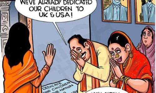 നാലില്‍ രണ്ട് കുട്ടികളെ രാഷ്ട്ര സേവനത്തിനയക്കൂയെന്ന് സാധ്വി ഋതംബര