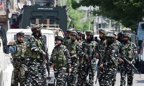 ബാരമുള്ളയിലും ഏറ്റുമുട്ടല്; നാല് സായുധര് കൊല്ലപ്പെട്ടു ബാരമുള്ളയിലും ഏറ്റുമുട്ടല്; നാല് സായുധര് കൊല്ലപ്പെട്ടു