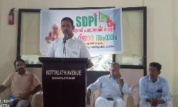 ഫാഷിസത്തിനെതിരേ യോജിച്ച മുന്നേറ്റമുണ്ടാകണം: മുസ്തഫ കൊമ്മേരി