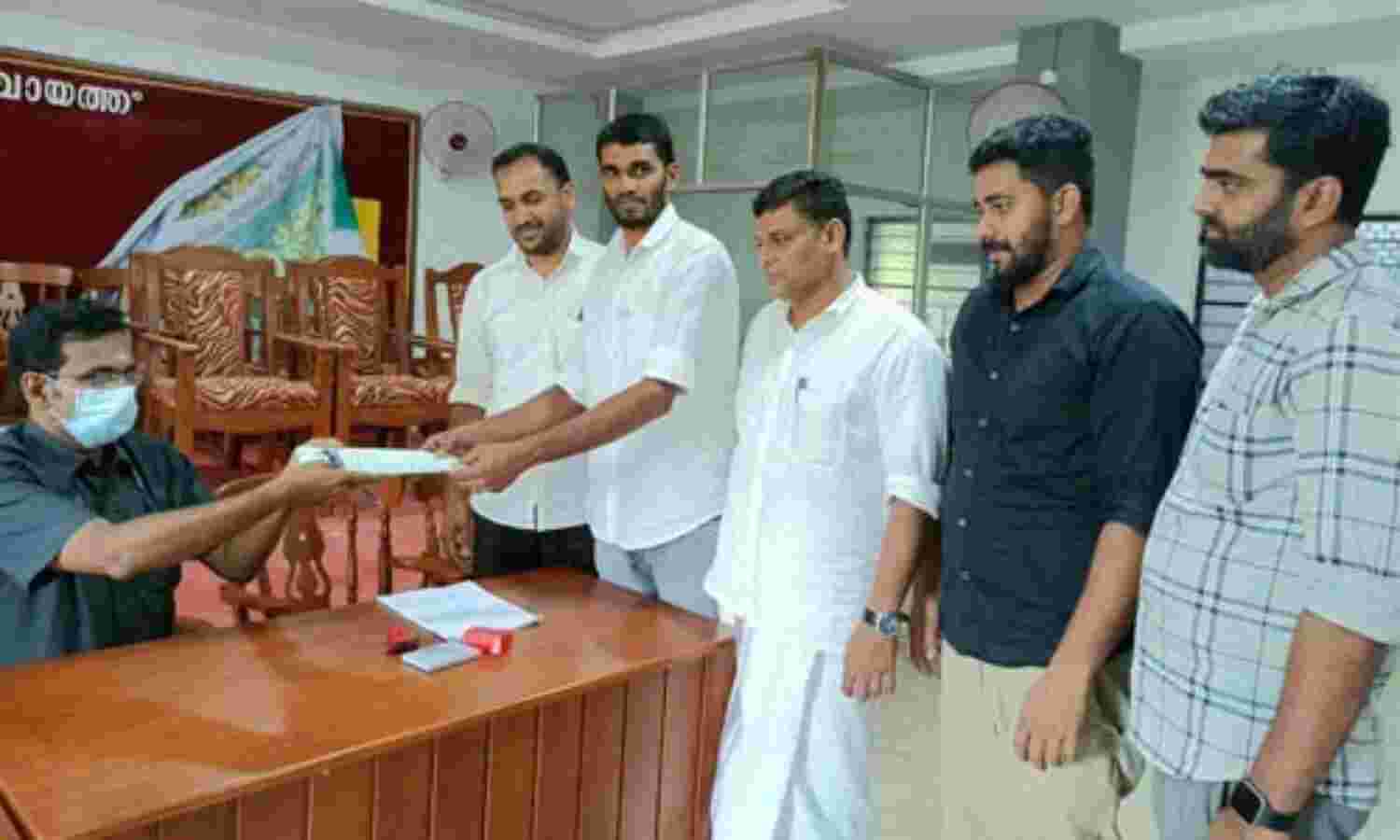 ഉപതിരഞ്ഞെടുപ്പ്: എസ് ഡിപിഐ നാമനിദേശ പത്രിക സമര്പ്പിച്ചു ഉപതിരഞ്ഞെടുപ്പ്: എസ് ഡിപിഐ നാമനിദേശ പത്രിക സമര്പ്പിച്ചു