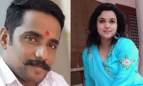 ആര്എസ്എസ് നേതാവിനെ ഒളിവില് താമസിപ്പിച്ച സംഭവം: ജാമ്യം ലഭിച്ച രേഷ്മയെ സ്വീകരിക്കാന് ബിജെപി നേതാവും ആര്എസ്എസ് നേതാവിനെ ഒളിവില് താമസിപ്പിച്ച സംഭവം: ജാമ്യം ലഭിച്ച രേഷ്മയെ സ്വീകരിക്കാന് ബിജെപി നേതാവും