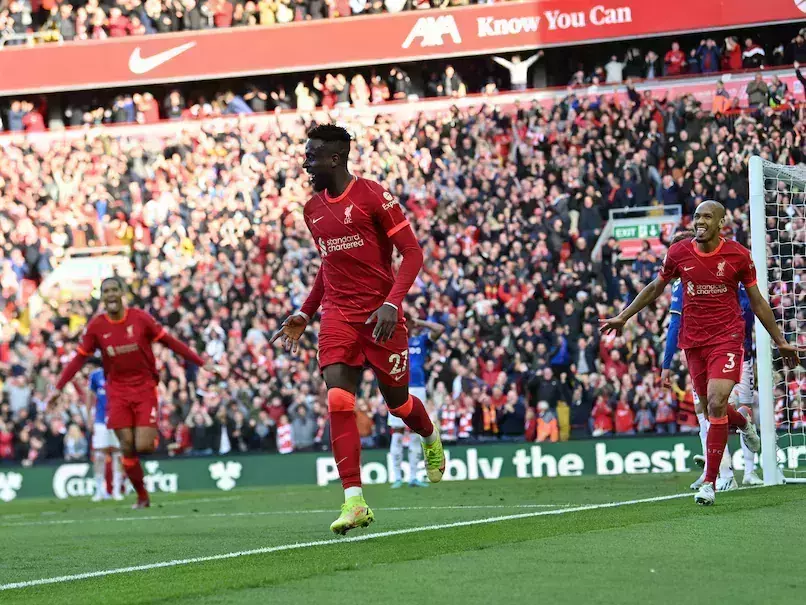 പ്രീമിയര്‍ ലീഗില്‍ കിരീടത്തിനായി ഇഞ്ചോടിഞ്ച് പോരാട്ടം; ലിവര്‍പൂളിനും ചെല്‍സിക്കും ജയം