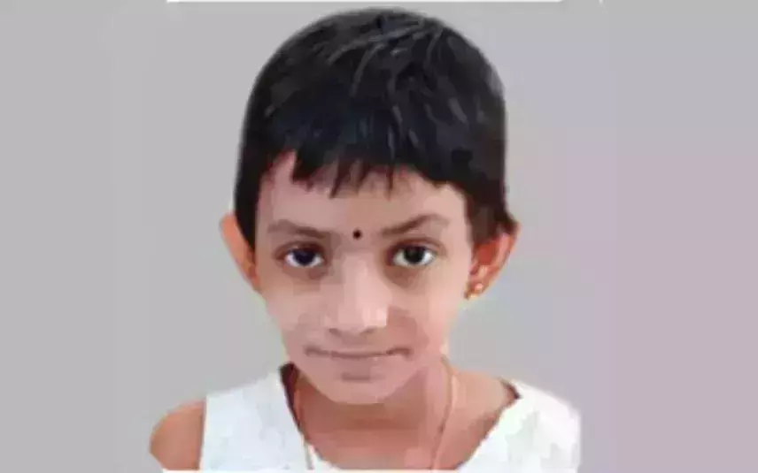 കുടുംബസംഗമത്തില് വിളമ്പിയ ഭക്ഷണം കഴിച്ച പെണ്കുട്ടി മരിച്ചു; നിരവധി പേര്ക്ക് വയറിളക്കം കുടുംബസംഗമത്തില് വിളമ്പിയ ഭക്ഷണം കഴിച്ച പെണ്കുട്ടി മരിച്ചു; നിരവധി പേര്ക്ക് വയറിളക്കം