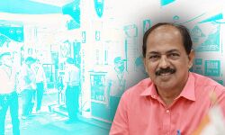 കേരളത്തിലെ പെട്രോള് പമ്പുകളില് അളവില് വെട്ടിപ്പ്; വെളിപ്പെടുത്തലുമായി മന്ത്രി കേരളത്തിലെ പെട്രോള് പമ്പുകളില് അളവില് വെട്ടിപ്പ്; വെളിപ്പെടുത്തലുമായി മന്ത്രി
