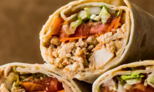 കാസര്കോട്ടെ ഭക്ഷ്യവിഷബാധ: അറേബ്യന് ഭക്ഷണത്തിനും മാംസഭകഷണത്തിനുമെതിരേ വിദ്വേഷപ്രചാരണം കാസര്കോട്ടെ ഭക്ഷ്യവിഷബാധ: അറേബ്യന് ഭക്ഷണത്തിനും മാംസഭകഷണത്തിനുമെതിരേ വിദ്വേഷപ്രചാരണം