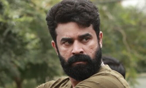 ലൈംഗീക പീഢനക്കേസ്:ഹാജരാകാന്‍ സാവകാശം വേണമെന്ന് വിജയ് ബാബു;ഇല്ലെന്ന് പോലിസ്