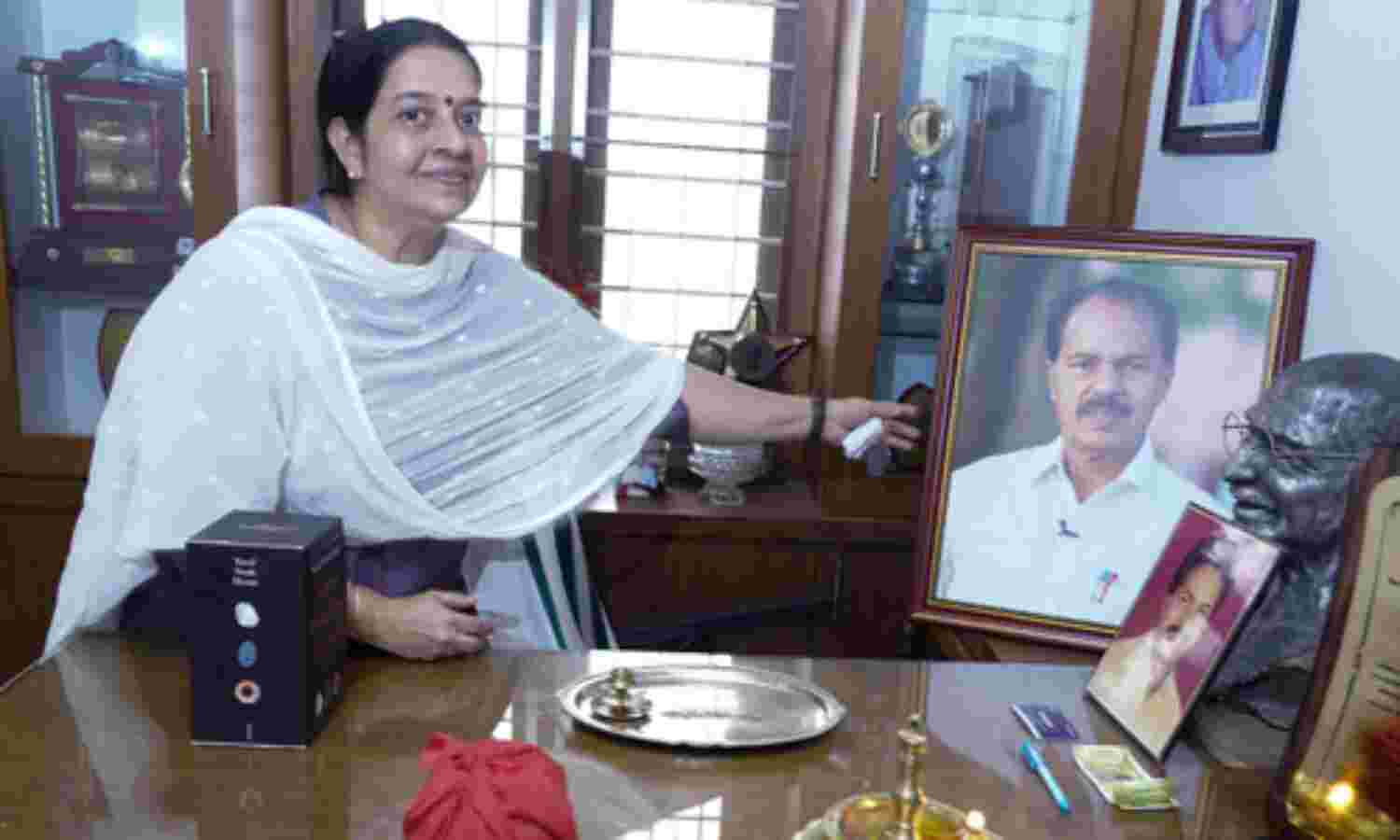 തൃക്കാക്കര ഉപതിരഞ്ഞെടുപ്പ്: പി ടി തോമസിന്റെ നിലപാടുകള് മുറുകെ പിടിച്ച് മുന്നോട്ടു പോകും: യു ഡി എഫ് സ്ഥാനാര്ഥി ഉമാ തോമസ് തൃക്കാക്കര ഉപതിരഞ്ഞെടുപ്പ്: പി ടി തോമസിന്റെ നിലപാടുകള് മുറുകെ പിടിച്ച് മുന്നോട്ടു പോകും: യു ഡി എഫ് സ്ഥാനാര്ഥി ഉമാ തോമസ്