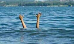 เดชเตเดเตเดเดฟ เด
เดฃเดเตเดเตเดเตเดเต เดเดพเดฃเดพเดจเตเดคเตเดคเดฟ; เดเดดเต เดตเดฏเดธเตเดธเตเดเดพเดฐเตป เดตเตเดณเตเดณเดคเตเดคเดฟเตฝ เดตเตเดฃเต เดฎเดฐเดฟเดเตเดเต เดชเตเดเตเดเดฟ เด
เดฃเดเตเดเตเดเตเดเต เดเดพเดฃเดพเดจเตเดคเตเดคเดฟ; เดเดดเต เดตเดฏเดธเตเดธเตเดเดพเดฐเตป เดตเตเดณเตเดณเดคเตเดคเดฟเตฝ เดตเตเดฃเต เดฎเดฐเดฟเดเตเดเต