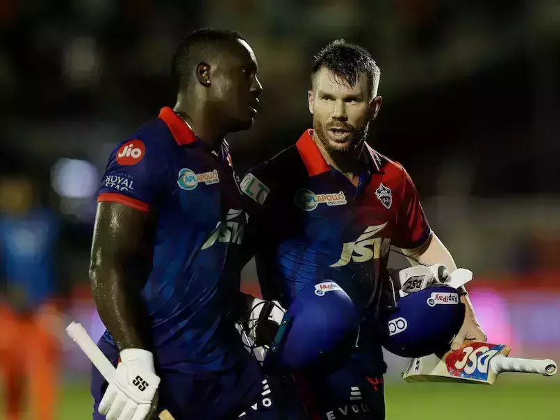 സെഞ്ചുറി വേണോ എന്ന് പവല്‍; കൂറ്റനടി അടിക്കൂ; വാര്‍ണറിനെ വാനോളം പുകഴ്ത്തി ആരാധകര്‍