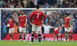 യുനൈറ്റഡിന് വമ്പന് തോല്വി; ചാംപ്യന്സ് ലീഗും യൂറോപ്പാ ലീഗും നഷ്ടമാവും യുനൈറ്റഡിന് വമ്പന് തോല്വി; ചാംപ്യന്സ് ലീഗും യൂറോപ്പാ ലീഗും നഷ്ടമാവും