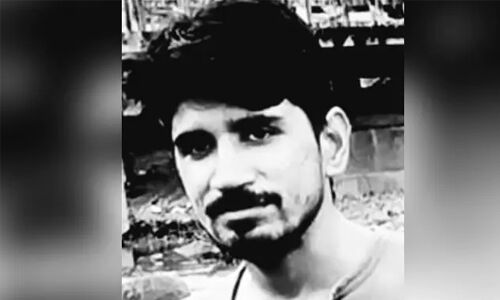 ഇന്ഡോറില് കെട്ടിടത്തിനു തീപിടിച്ച് ഏഴ് പേര് മരിച്ചസംഭവത്തിനുപിന്നില് പ്രണയപ്രതികാരം ഇന്ഡോറില് കെട്ടിടത്തിനു തീപിടിച്ച് ഏഴ് പേര് മരിച്ചസംഭവത്തിനുപിന്നില് പ്രണയപ്രതികാരം