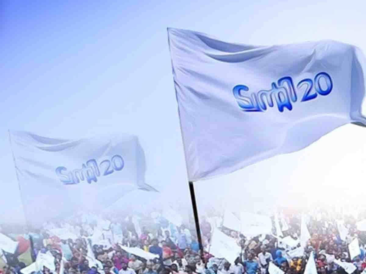 ട്വന്റി 20യും പിന്മാറി; തൃക്കാക്കരയില് ത്രികോണമൽസരം ട്വന്റി 20യും പിന്മാറി; തൃക്കാക്കരയില് ത്രികോണമൽസരം