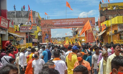 ഭരണഘടനയെ ആര്‍എസ്എസ് വെല്ലുവിളിക്കുമ്പോള്‍