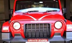 ഗുരുവായൂര് ക്ഷേത്രത്തിലേക്ക് വഴിപാടുകിട്ടിയ കാറ് വീണ്ടും ലേലം ചെയ്യുന്നു ഗുരുവായൂര് ക്ഷേത്രത്തിലേക്ക് വഴിപാടുകിട്ടിയ കാറ് വീണ്ടും ലേലം ചെയ്യുന്നു