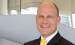 കാപ്ബെല് വില്സന് എയര് ഇന്ത്യ സിഇഒ കാപ്ബെല് വില്സന് എയര് ഇന്ത്യ സിഇഒ