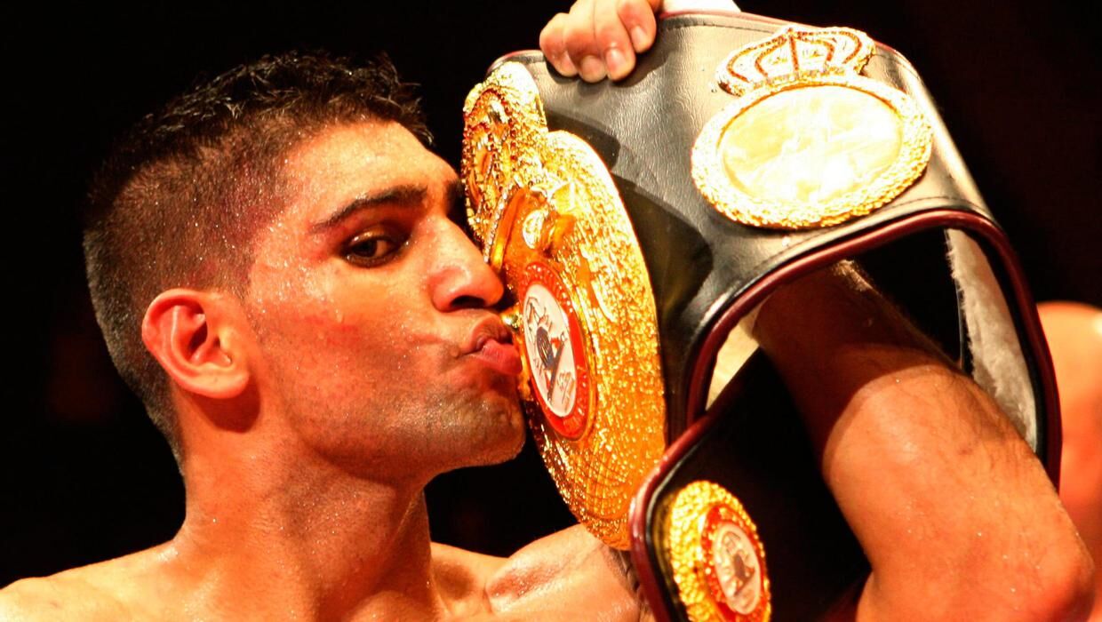 മുന് ലോക ബോക്സിങ് ചാംപ്യന് ആമിര് ഖാന് വിരമിച്ചു മുന് ലോക ബോക്സിങ് ചാംപ്യന് ആമിര് ഖാന് വിരമിച്ചു