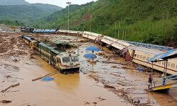 പ്രളയത്തില്‍ മുങ്ങി അസം; രണ്ടു ലക്ഷം പേര്‍ കെടുതിയില്‍