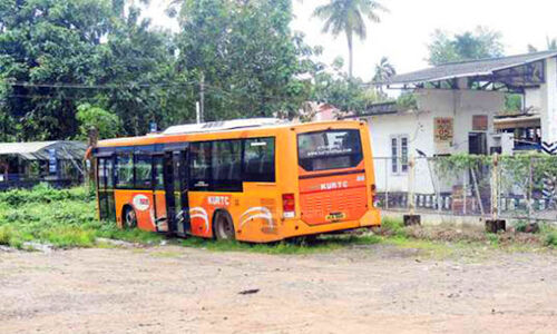 അറ്റകുറ്റപണിക്ക് വര്ദ്ധിച്ച ചിലവ്; കെഎസ്ആര്ടിസി ജന്റം എ സി ബസുകള് സ്ക്രാപ്പ് ചെയ്യുന്നു അറ്റകുറ്റപണിക്ക് വര്ദ്ധിച്ച ചിലവ്; കെഎസ്ആര്ടിസി ജന്റം എ സി ബസുകള് സ്ക്രാപ്പ് ചെയ്യുന്നു