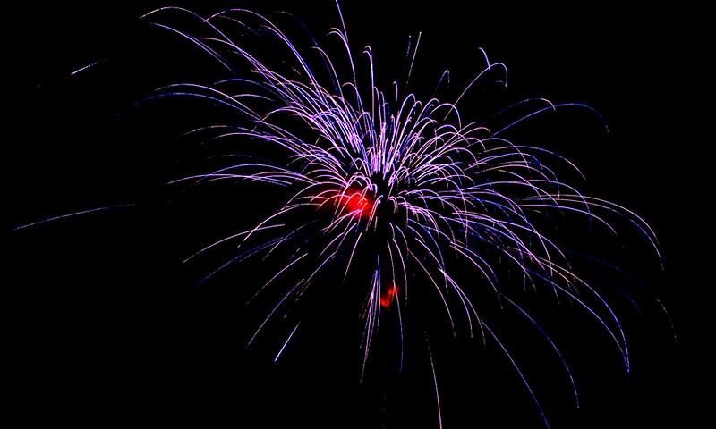 നാളെ വെയിലുദിച്ചാൽ തൃശൂർ പൂരം വെടിക്കെട്ട് നാളെ വെയിലുദിച്ചാൽ തൃശൂർ പൂരം വെടിക്കെട്ട്