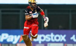 കോഹ്‌ലിയുടെ തിരിച്ചുവരവില്‍ ആര്‍സിബി ടോപ് ഫോറില്‍; ടൈറ്റന്‍സ് വീണു