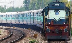 പ്രതിഷേധം ഫലം കണ്ടു; പരശുറാം എക്സ്പ്രസ് നാളെ മുതല് ഷൊര്ണൂര് വരെ ഓടും പ്രതിഷേധം ഫലം കണ്ടു; പരശുറാം എക്സ്പ്രസ് നാളെ മുതല് ഷൊര്ണൂര് വരെ ഓടും