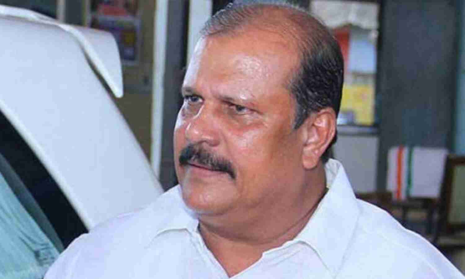 വിദ്വേഷ പ്രസംഗം: പി സി ജോര്ജിനെ കണ്ടെത്താന് ഇന്നും തിരച്ചില്; പ്രഹസനമെന്ന ആക്ഷേപം ശക്തം വിദ്വേഷ പ്രസംഗം: പി സി ജോര്ജിനെ കണ്ടെത്താന് ഇന്നും തിരച്ചില്; പ്രഹസനമെന്ന ആക്ഷേപം ശക്തം
