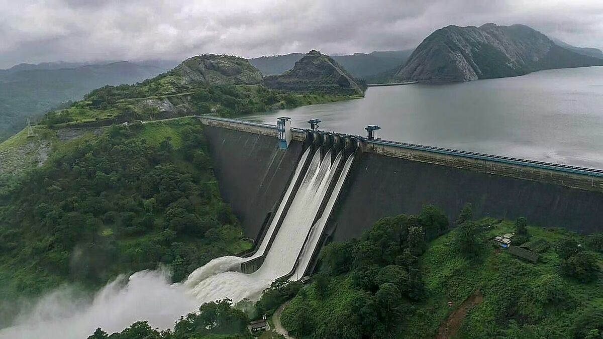 3 ഡാമുകളിൽ റെഡ് അലർട്ട്, 10 ജില്ലകളിൽ മഴ മുന്നറിയിപ്പ്; ജാ​ഗ്രത