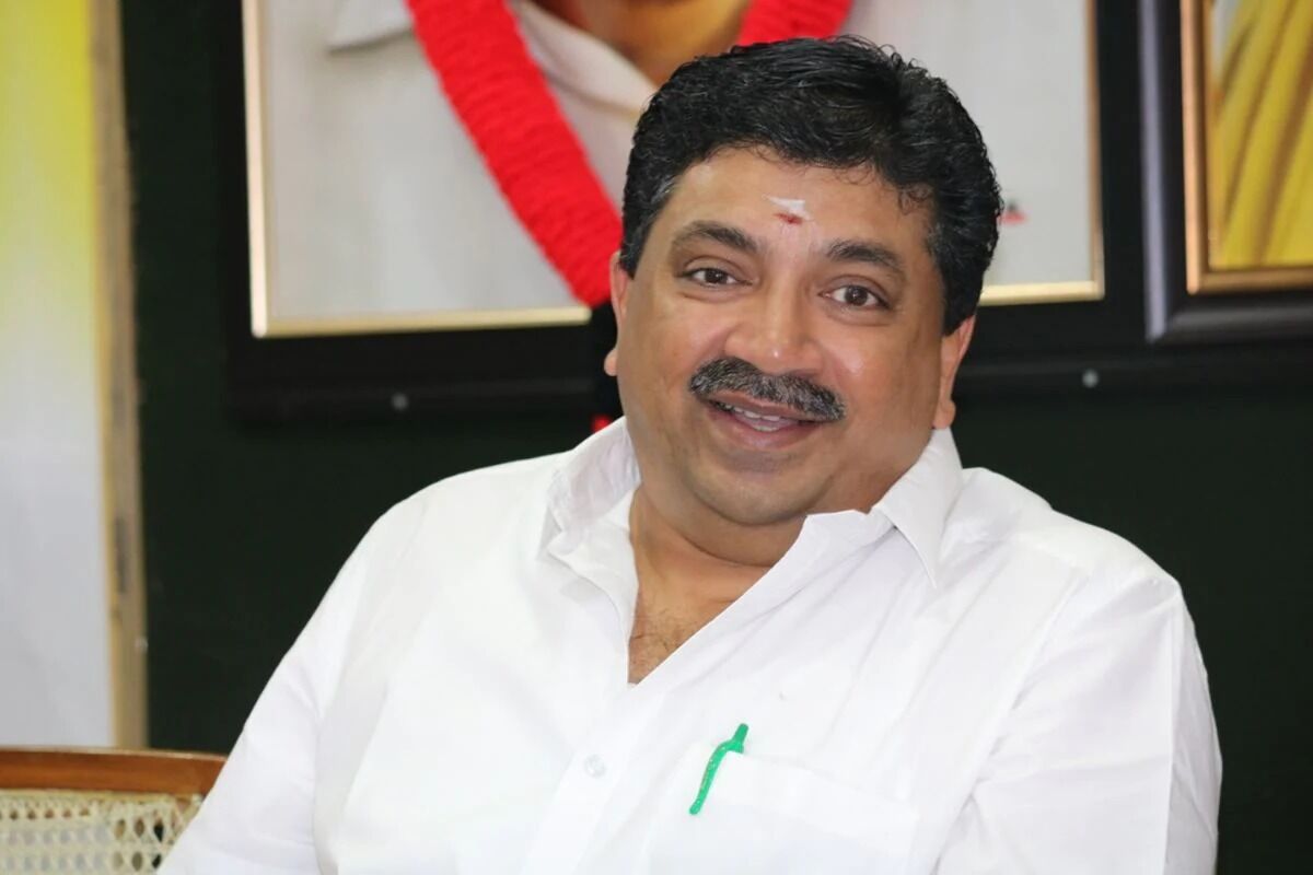 ഇന്ധനനികുതി കൂട്ടിയപ്പോൾ സംസ്ഥാനങ്ങളോട് ചോദിച്ചോ?; കേന്ദ്രത്തിന്റെ അഭ്യർഥന തള്ളി തമിഴ്നാട് ഇന്ധനനികുതി കൂട്ടിയപ്പോൾ സംസ്ഥാനങ്ങളോട് ചോദിച്ചോ?; കേന്ദ്രത്തിന്റെ അഭ്യർഥന തള്ളി തമിഴ്നാട്
