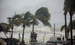 മണിക്കൂറില് 50 കിലോമീറ്റര് വരെ വേഗതയില് കാറ്റ്; മൽസ്യ ബന്ധനത്തിന് പോകരുതെന്ന് മുന്നറിയിപ്പ് മണിക്കൂറില് 50 കിലോമീറ്റര് വരെ വേഗതയില് കാറ്റ്; മൽസ്യ ബന്ധനത്തിന് പോകരുതെന്ന് മുന്നറിയിപ്പ്