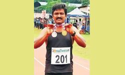 ആത്മീയതക്കൊപ്പം ആരോഗ്യം എന്ന സന്ദേശവുമായി ഓടിയറോബിന് ട്രാക്കിലും സ്വര്ണ്ണനേട്ടം ആത്മീയതക്കൊപ്പം ആരോഗ്യം എന്ന സന്ദേശവുമായി ഓടിയറോബിന് ട്രാക്കിലും സ്വര്ണ്ണനേട്ടം