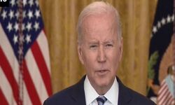 ടെക്സാസ് വെടിവയ്പ്: അമേരിക്കന് പതാക പാതി താഴ്ത്തിക്കെട്ടും ടെക്സാസ് വെടിവയ്പ്: അമേരിക്കന് പതാക പാതി താഴ്ത്തിക്കെട്ടും