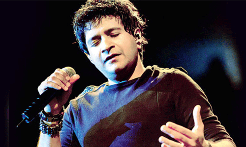 പ്രമുഖ ഗായകന്‍ കെ കെ വേദിയില്‍ കുഴഞ്ഞുവീണ് മരിച്ചു