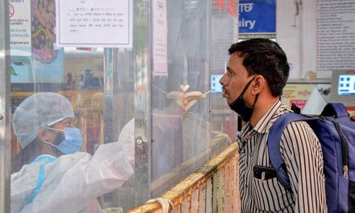 കേരളമുള്‍പ്പടെ അഞ്ച് സംസ്ഥാനങ്ങളില്‍ കൊവിഡ് വ്യാപനം വര്‍ധിക്കുന്നു; ജാഗ്രതാനിര്‍ദേശവുമായി കേന്ദ്രസര്‍ക്കാര്‍