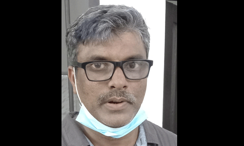 വധശ്രമക്കേസിലെ പ്രതി എയര്പോര്ട്ടില് അറസ്റ്റില് വധശ്രമക്കേസിലെ പ്രതി എയര്പോര്ട്ടില് അറസ്റ്റില്