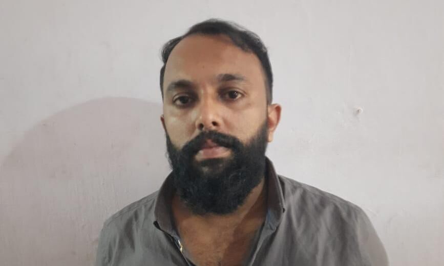 പണം വാങ്ങി വഞ്ചിച്ച കേസില് പ്രതി അറസ്റ്റില് പണം വാങ്ങി വഞ്ചിച്ച കേസില് പ്രതി അറസ്റ്റില്