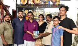 เดฎเดพเดณ เดชเตเดฐเดธเตเดธเต เดเตเดฒเดฌเตเดฌเดฟเดจเตเดฑเต เดเตเดฐเดจเตเดฅเดถเดพเดฒเดฏเดฟเดฒเตเดเตเดเต เดเดเดเดฒเตโเด เดชเตเดธเตเดคเดเดเตเดเดณเตโ เดจเดฒเตโเดเดฟ เดฎเดพเดณ เดชเตเดฐเดธเตเดธเต เดเตเดฒเดฌเตเดฌเดฟเดจเตเดฑเต เดเตเดฐเดจเตเดฅเดถเดพเดฒเดฏเดฟเดฒเตเดเตเดเต เดเดเดเดฒเตโเด เดชเตเดธเตเดคเดเดเตเดเดณเตโ เดจเดฒเตโเดเดฟ