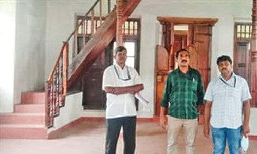 പുരാവസ്തു വകുപ്പ് ഉദ്യോഗസ്ഥര് മാളയില് സന്ദര്ശനം നടത്തി പുരാവസ്തു വകുപ്പ് ഉദ്യോഗസ്ഥര് മാളയില് സന്ദര്ശനം നടത്തി