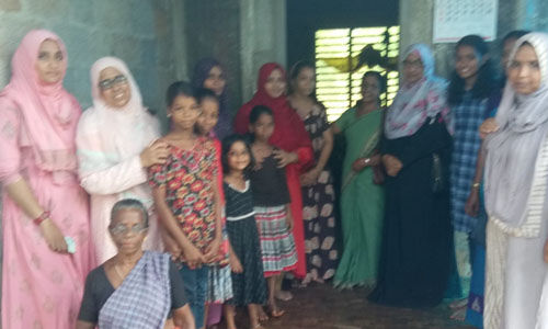 പേരാമ്പ്ര സാംബവകോളനിയിലെ മൂന്ന് പെണ്കുട്ടികളുടെ പഠനം വിമന് ജസ്റ്റിസ് ഏറ്റെടുത്തു പേരാമ്പ്ര സാംബവകോളനിയിലെ മൂന്ന് പെണ്കുട്ടികളുടെ പഠനം വിമന് ജസ്റ്റിസ് ഏറ്റെടുത്തു