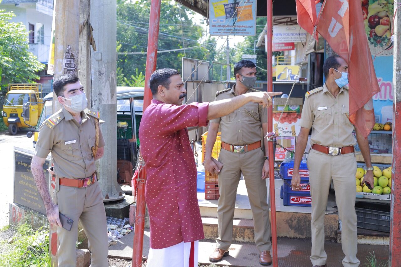 മാളയിലെ അപകട സാധ്യതയുള്ളയിടങ്ങളില് മോട്ടോര് വാഹന വകുപ്പ് പരിശോധന മാളയിലെ അപകട സാധ്യതയുള്ളയിടങ്ങളില് മോട്ടോര് വാഹന വകുപ്പ് പരിശോധന