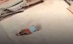 ഹോം വര്ക്ക് ചെയ്തില്ല, കൊടും ചൂടില് എട്ടു വയസ്സുകാരിയെ ടെറസില് കൈയും കാലും കെട്ടിയിട്ടു; അമ്മയുടെ ക്രൂരത ഹോം വര്ക്ക് ചെയ്തില്ല, കൊടും ചൂടില് എട്ടു വയസ്സുകാരിയെ ടെറസില് കൈയും കാലും കെട്ടിയിട്ടു; അമ്മയുടെ ക്രൂരത