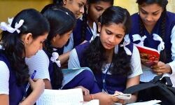 എസ്എസ്എല്സി, പ്ലസ് ടു പരീക്ഷാഫലം; തിയതികള് പ്രഖ്യാപിച്ചു എസ്എസ്എല്സി, പ്ലസ് ടു പരീക്ഷാഫലം; തിയതികള് പ്രഖ്യാപിച്ചു