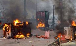 പ്രവാചകനിന്ദക്കെതിരേ പ്രതിഷേധം: ബംഗാളിലെ രണ്ട് ജില്ലകളില് ഇന്റര്നെറ്റ് സര്വീസ് റദ്ദാക്കി പ്രവാചകനിന്ദക്കെതിരേ പ്രതിഷേധം: ബംഗാളിലെ രണ്ട് ജില്ലകളില് ഇന്റര്നെറ്റ് സര്വീസ് റദ്ദാക്കി