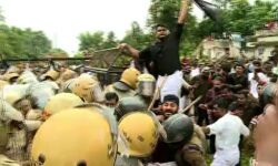 തവനൂരിലും മുഖ്യമന്ത്രിക്കെതിരേ പ്രതിഷേധം; കറുത്ത വേഷമിട്ട് കരിങ്കൊടിയുമായി യൂത്ത് കോണ്‍ഗ്രസ്- യൂത്ത് ലീഗ് പ്രവര്‍ത്തകര്‍, സംഘര്‍ഷം, ജലപീരങ്കി പ്രയോഗിച്ചു