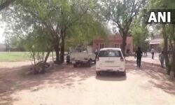 രാസവള കുംഭകോണം: രാജസ്ഥാന് മുഖ്യമന്ത്രി അശോക് ഗെലോട്ടിന്റെ സഹോദരന്റെ വസതിയില് സിബിഐ റെയ്ഡ് രാസവള കുംഭകോണം: രാജസ്ഥാന് മുഖ്യമന്ത്രി അശോക് ഗെലോട്ടിന്റെ സഹോദരന്റെ വസതിയില് സിബിഐ റെയ്ഡ്