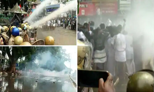 യൂത്ത് കോണ്ഗ്രസ് സെക്രട്ടേറിയറ്റ് മാര്ച്ചില് സംഘര്ഷം; ലാത്തിച്ചാര്ജിലും ഗ്രനേഡ് പ്രയോഗത്തിലും പ്രവര്ത്തകര്ക്ക് പരിക്ക് യൂത്ത് കോണ്ഗ്രസ് സെക്രട്ടേറിയറ്റ് മാര്ച്ചില് സംഘര്ഷം; ലാത്തിച്ചാര്ജിലും ഗ്രനേഡ് പ്രയോഗത്തിലും പ്രവര്ത്തകര്ക്ക് പരിക്ക്