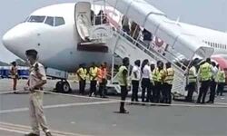 വിമാനത്തിന്റെ ചിറകില്‍ തീ;ബിഹാറില്‍ വിമാനം തിരിച്ചിറക്കി