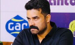 നടിയെ പീഡിപ്പിച്ചെന്ന കേസ്: വിജയ് ബാബുവിന്റെ മുന്കൂര് ജാമ്യ ഹര്ജിയില് ഹൈക്കോടതി ഇന്ന് വിധി പറയും നടിയെ പീഡിപ്പിച്ചെന്ന കേസ്: വിജയ് ബാബുവിന്റെ മുന്കൂര് ജാമ്യ ഹര്ജിയില് ഹൈക്കോടതി ഇന്ന് വിധി പറയും